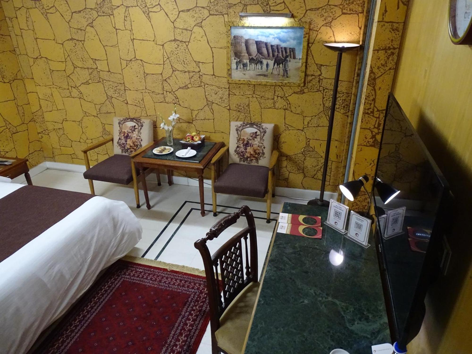 Hotel One การาจี ภายนอก รูปภาพ